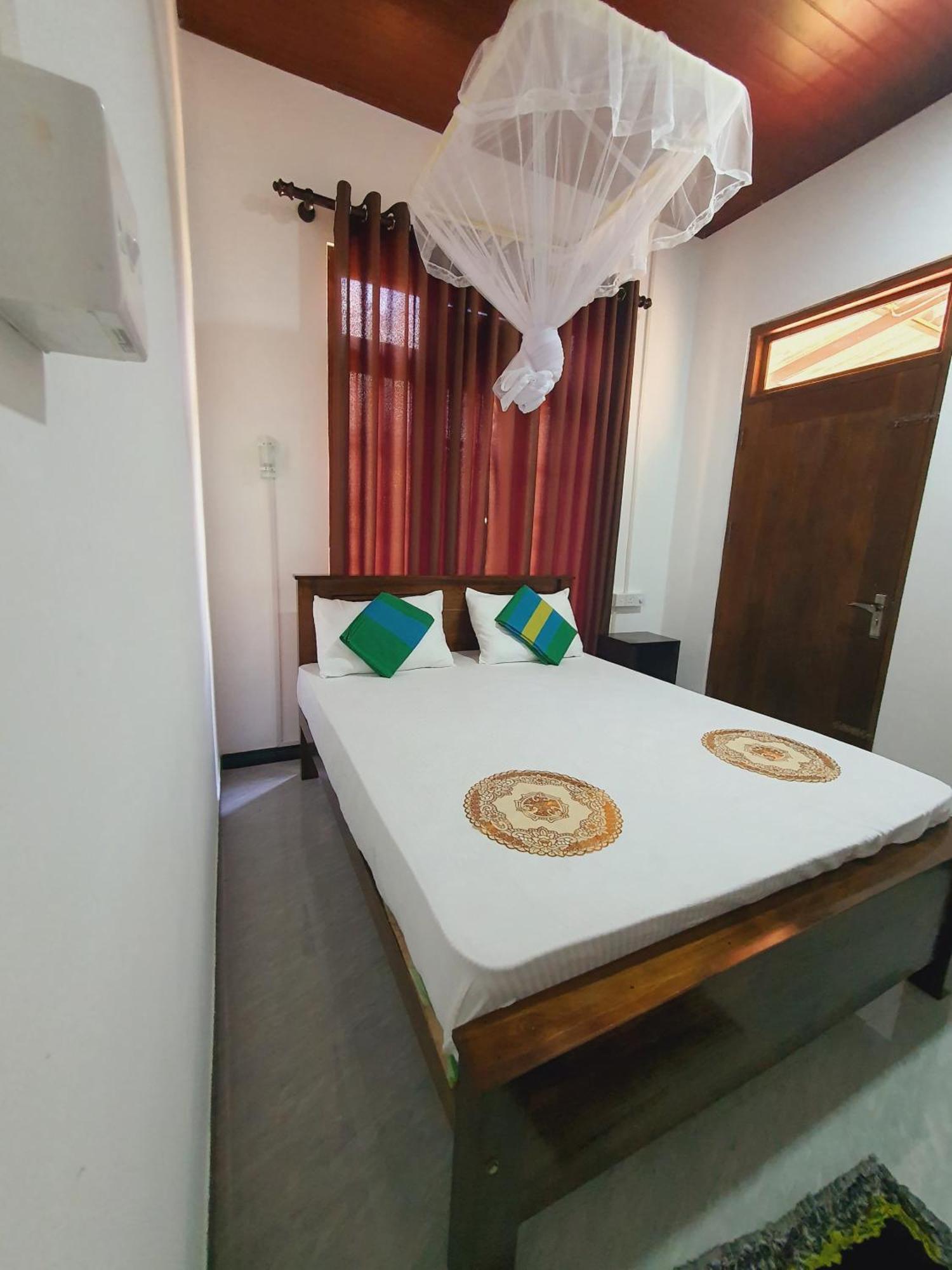 Sanu Home Stay Сигирия Экстерьер фото